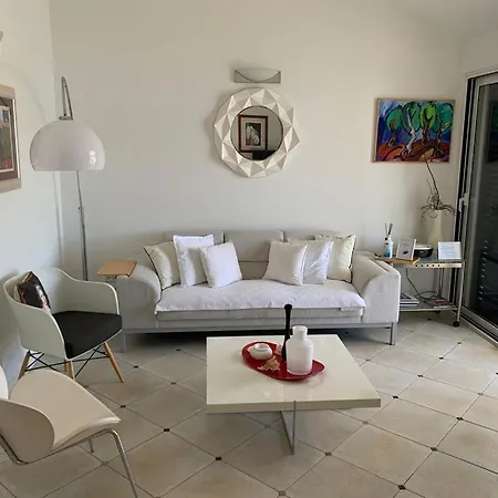 Delux Hedonica Apartment Zaboric